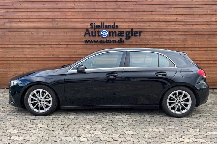 Sort Mercedes A200 fra 2018