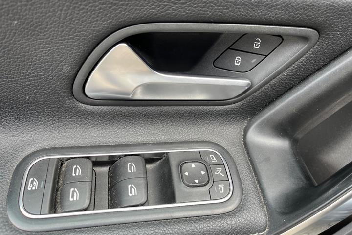 Sort Mercedes A200 fra 2018