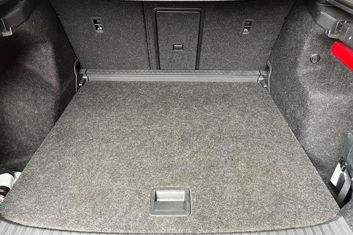 Grå Skoda Enyaq fra 2021