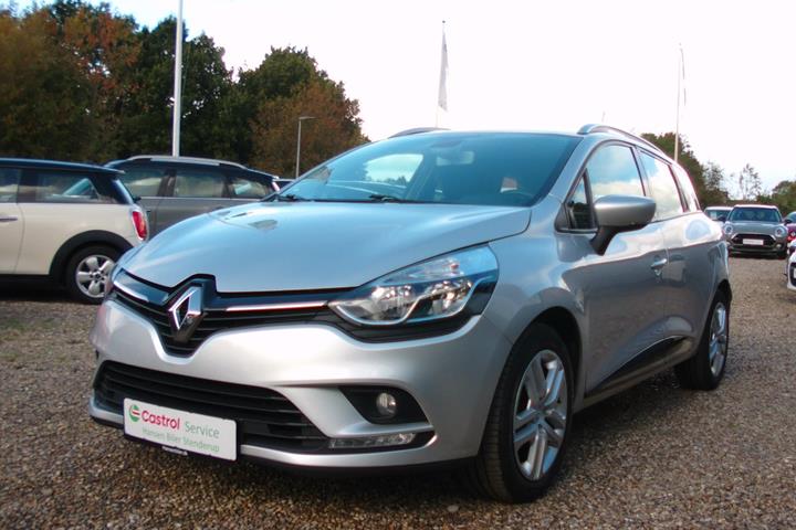 Sølv Renault Clio IV fra 2017