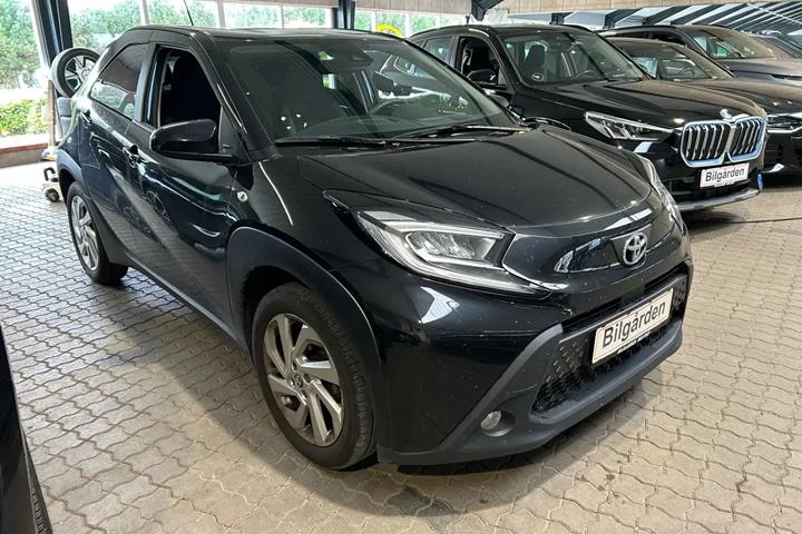 Sort Toyota Aygo X fra 2023
