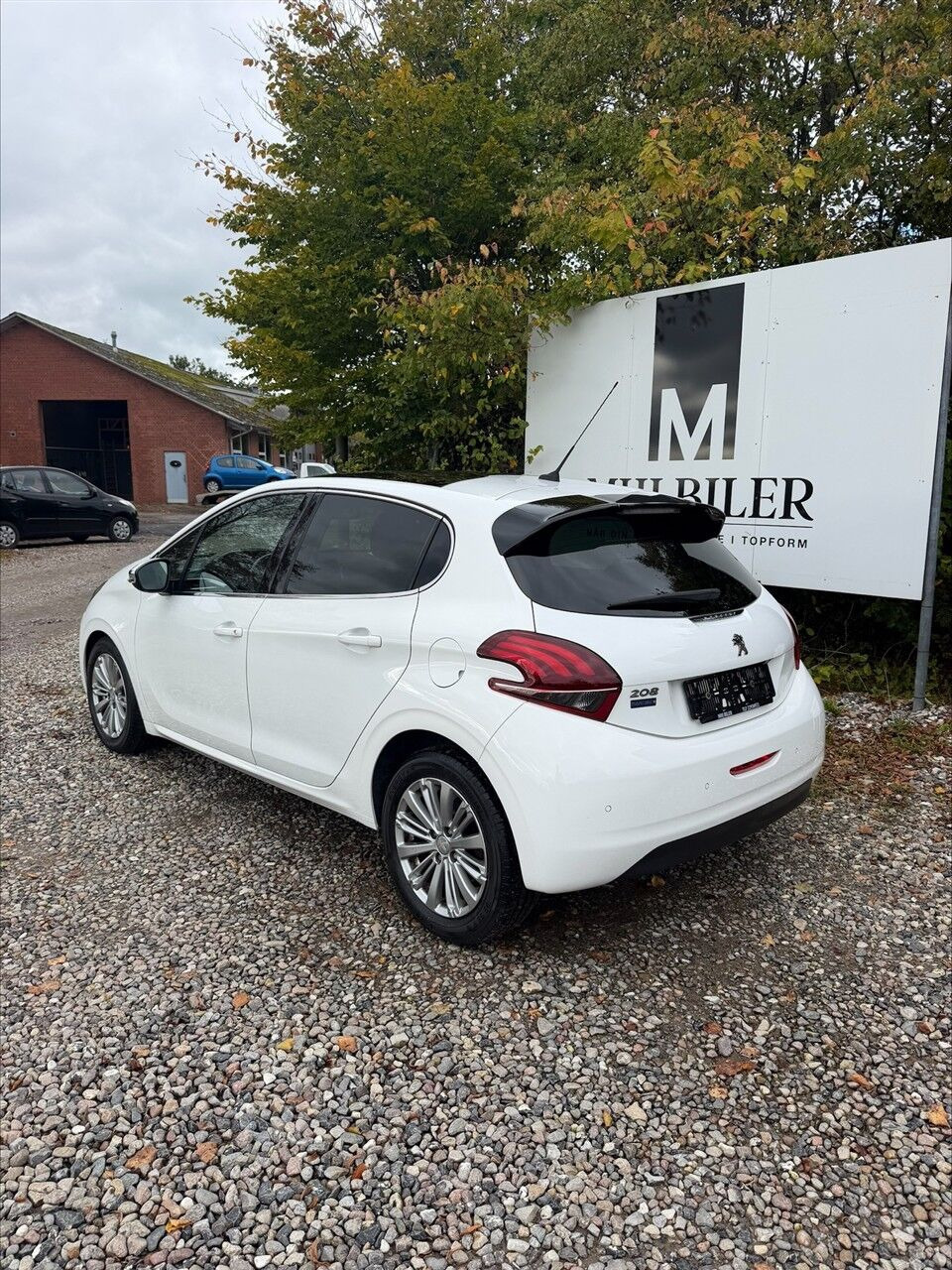 undefined Peugeot 208 fra 2017