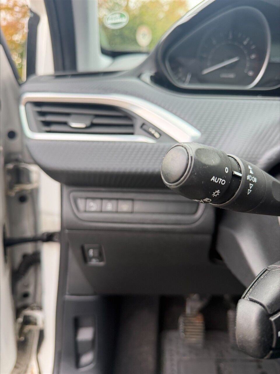 undefined Peugeot 208 fra 2017