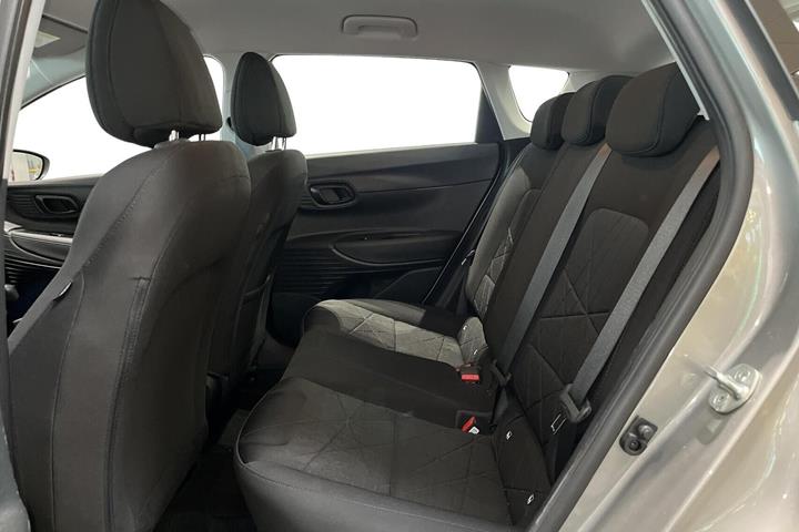 Grå Hyundai Bayon fra 2022
