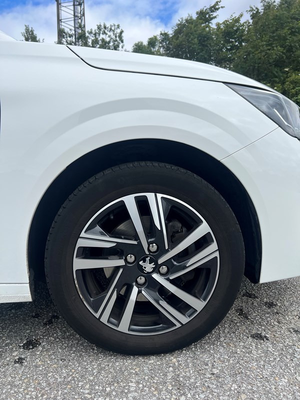 undefined Peugeot 208 fra 2021