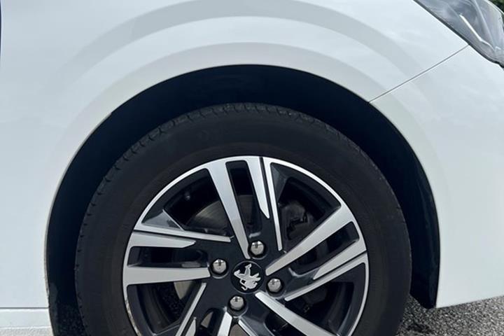 undefined Peugeot 208 fra 2021