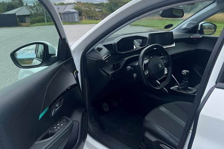 undefined Peugeot 208 fra 2021