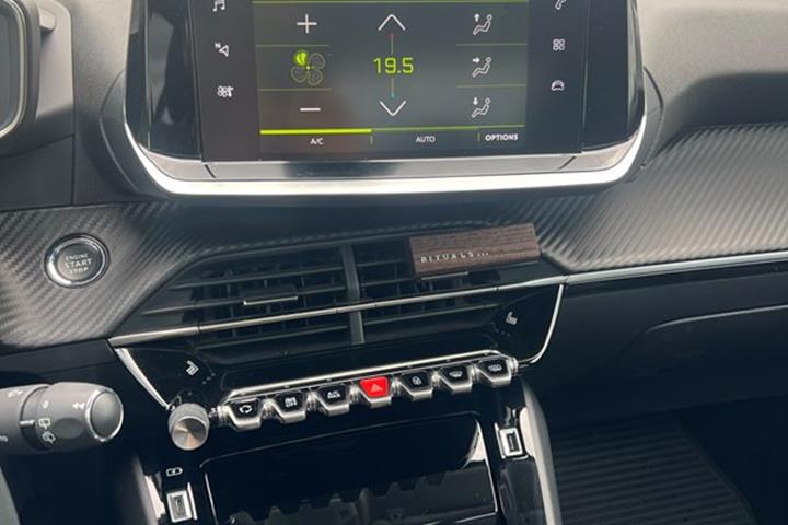 undefined Peugeot 208 fra 2021