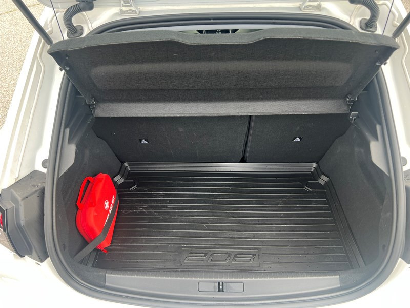 undefined Peugeot 208 fra 2021