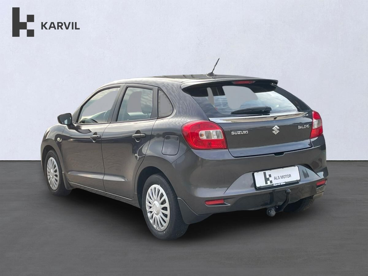 Grå Suzuki Baleno fra 2017