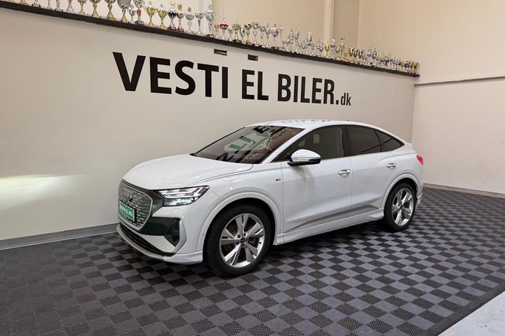 Hvid Audi Q4 e-tron fra 2022