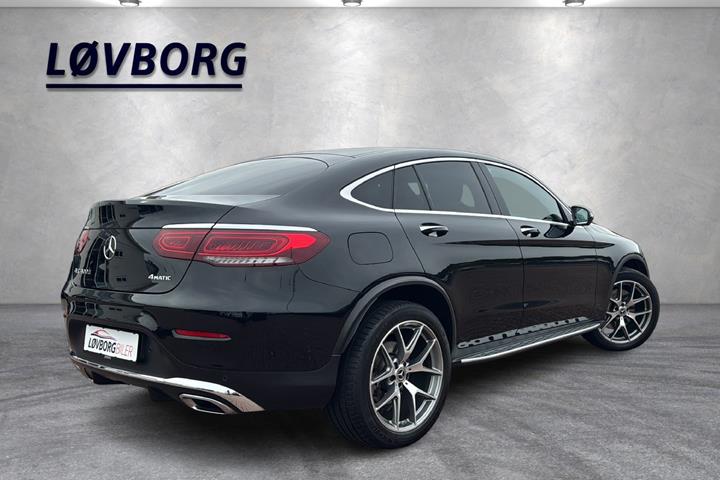 Sort Mercedes GLC300 d fra 2019