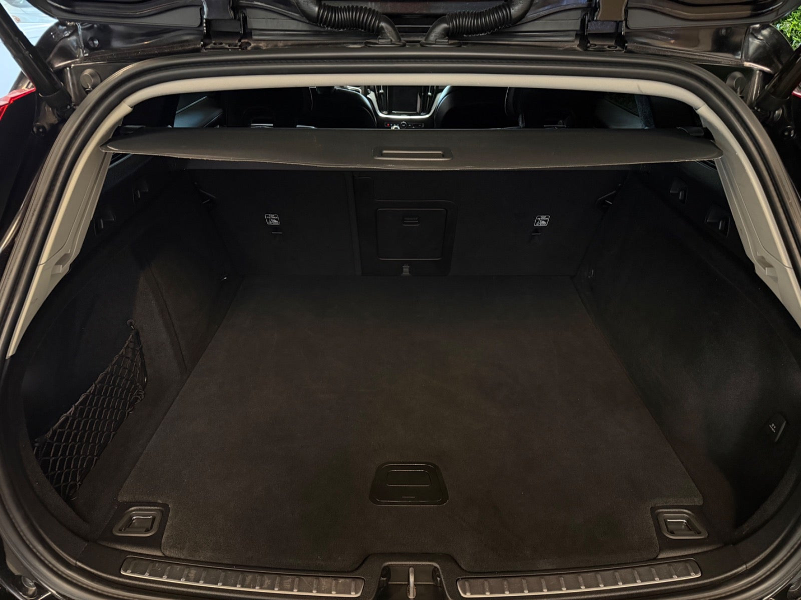 Sort Volvo V60 fra 2021