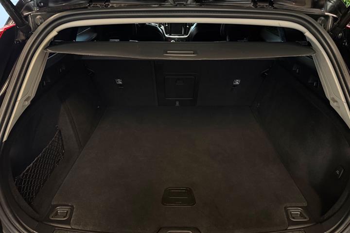 Sort Volvo V60 fra 2021