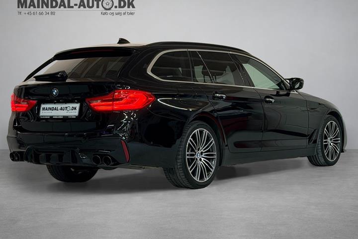 Blå BMW 530d fra 2018