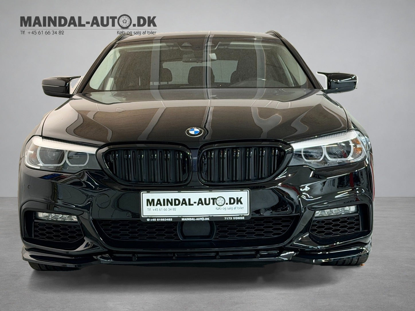 Blå BMW 530d fra 2018