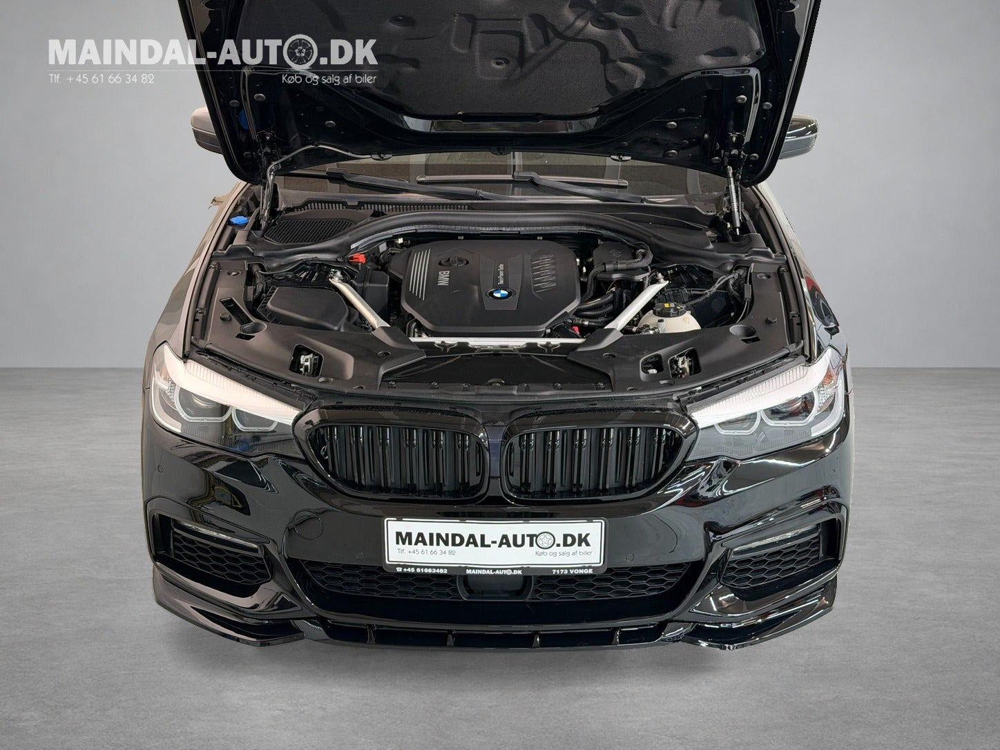 Blå BMW 530d fra 2018