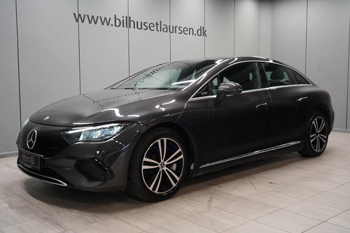 Grå Mercedes EQE350 fra 2023