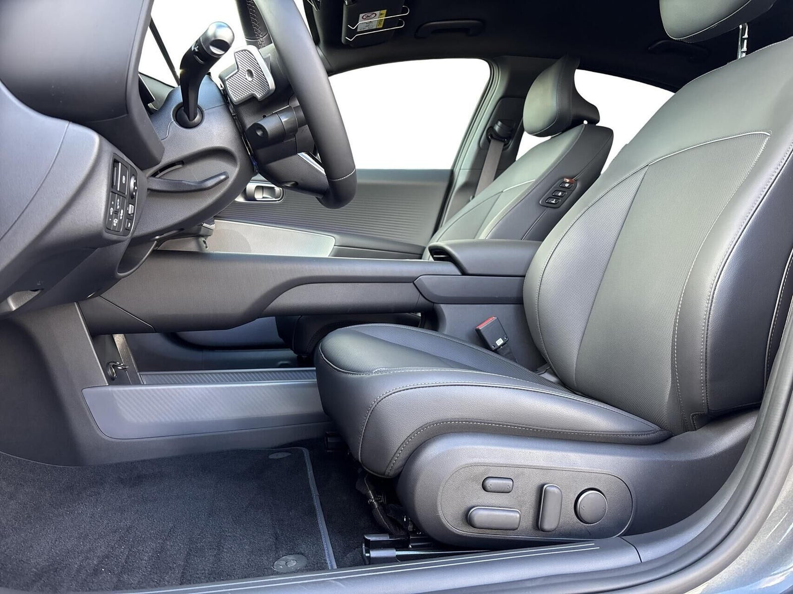 Grå Hyundai Ioniq 6 fra 2026