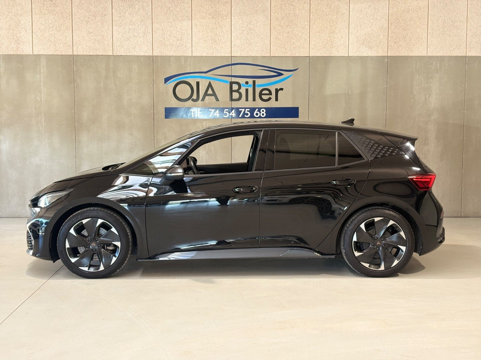 Sort Cupra Born fra 2024