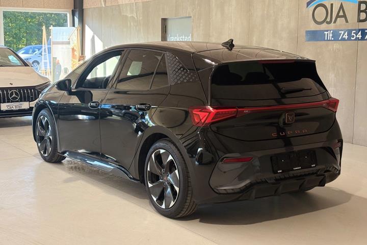 Sort Cupra Born fra 2024