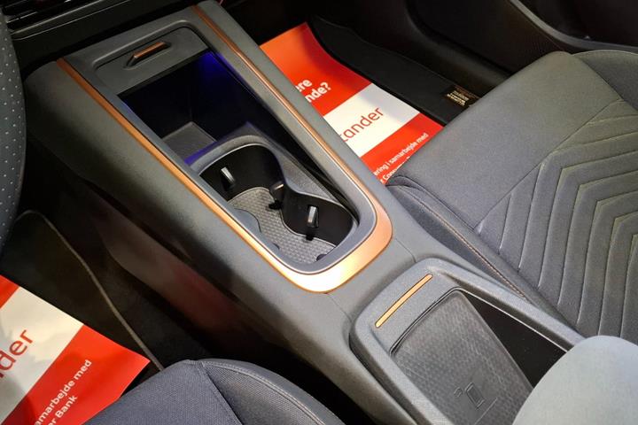 Grå Cupra Born fra 2023