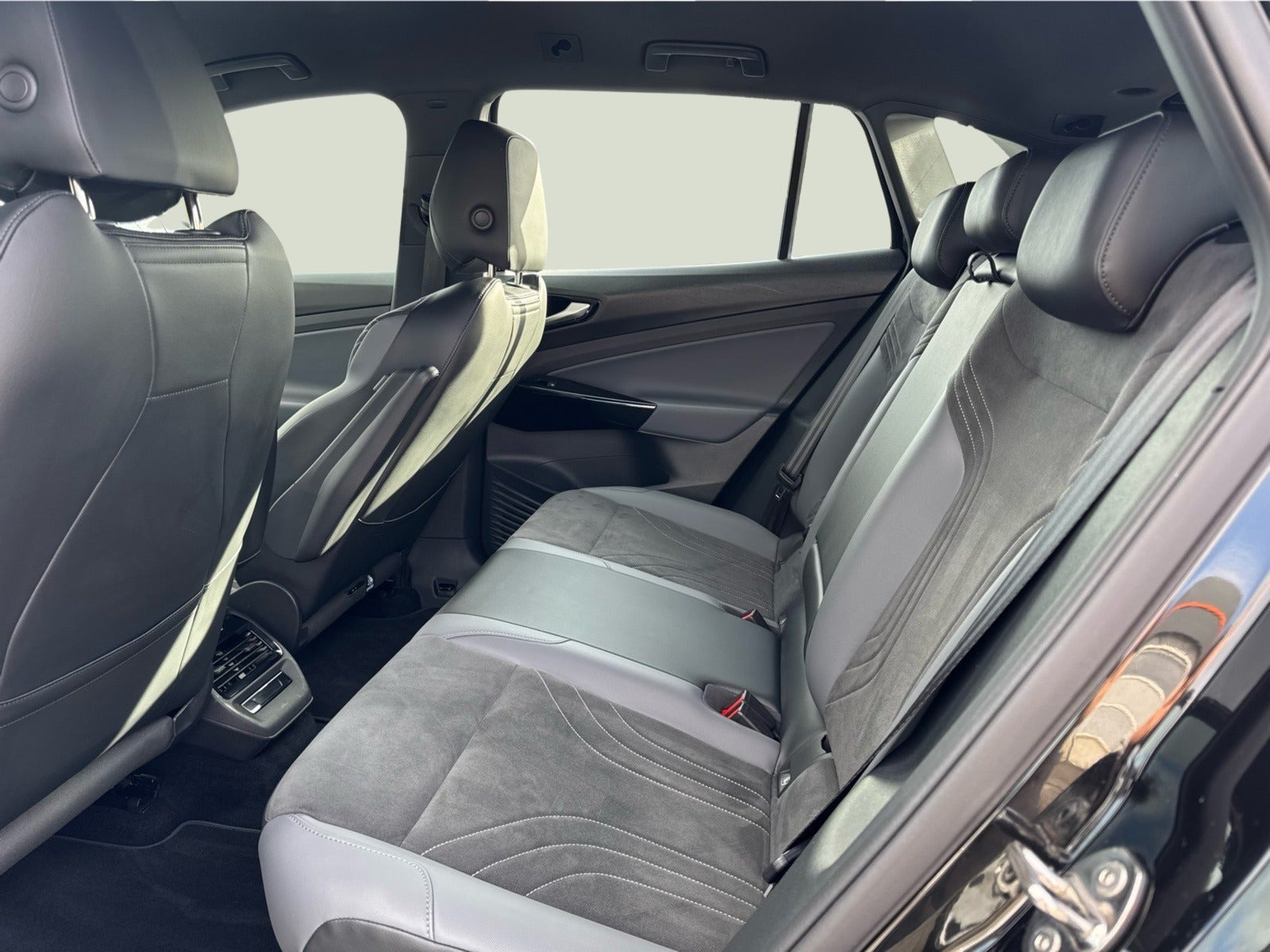 Sort VW ID.4 fra 2023