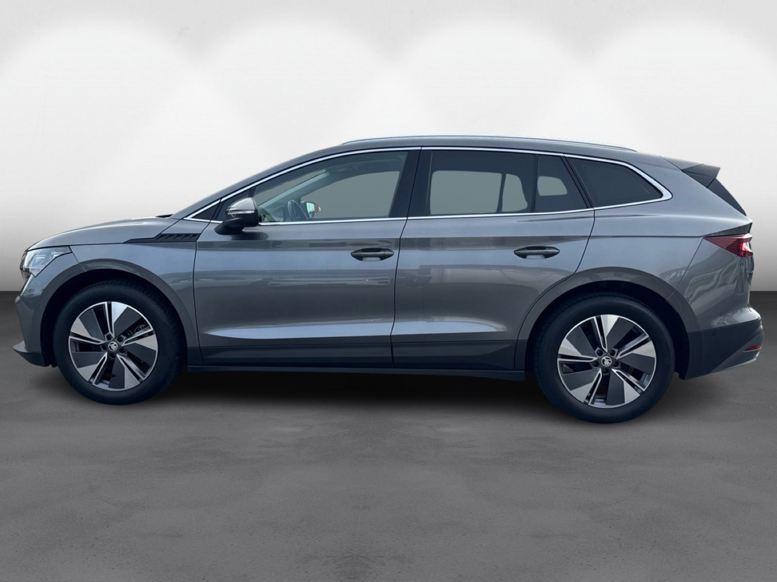 Grå Skoda Enyaq fra 2023