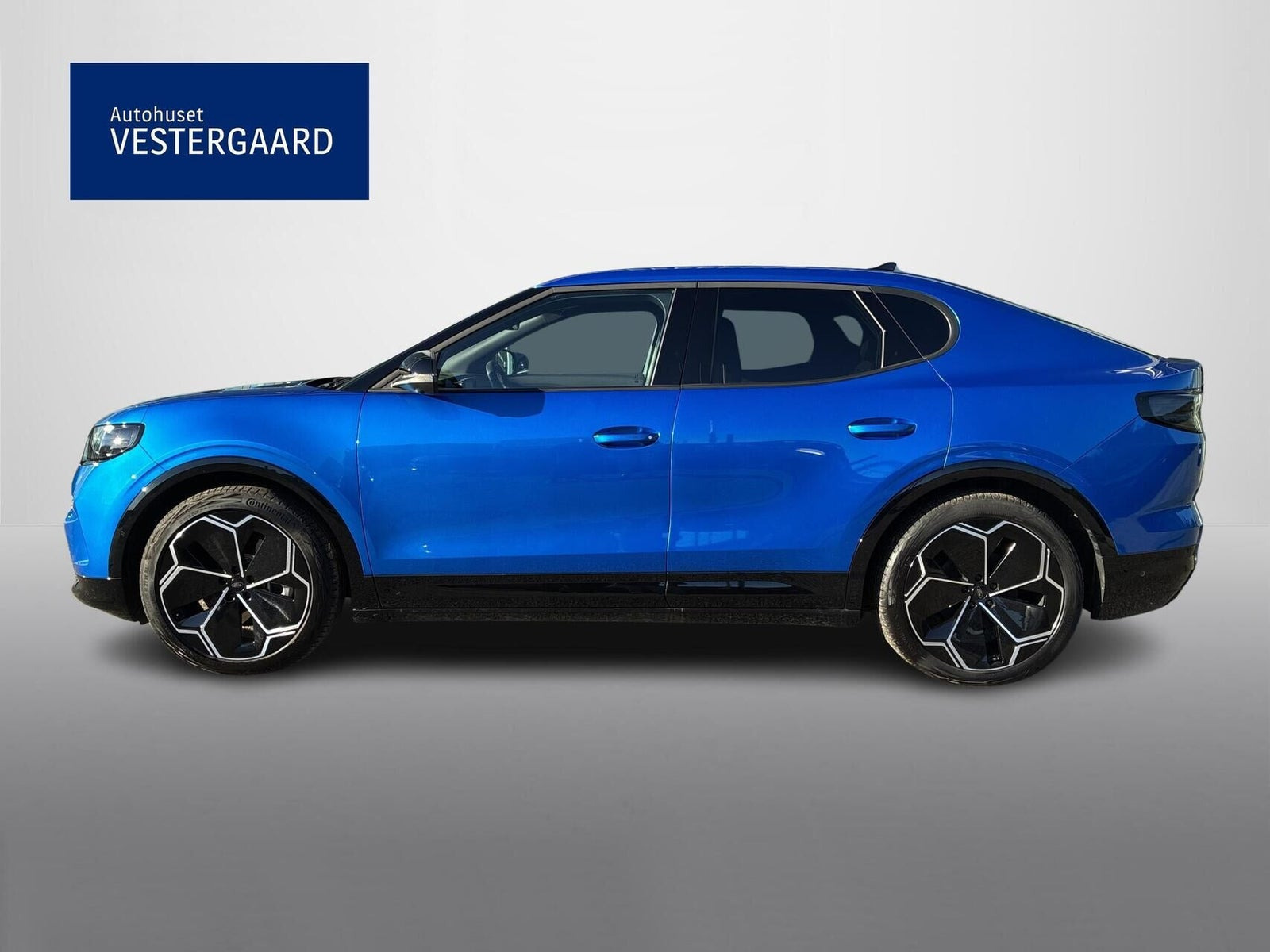 Blå Ford Capri fra 2025
