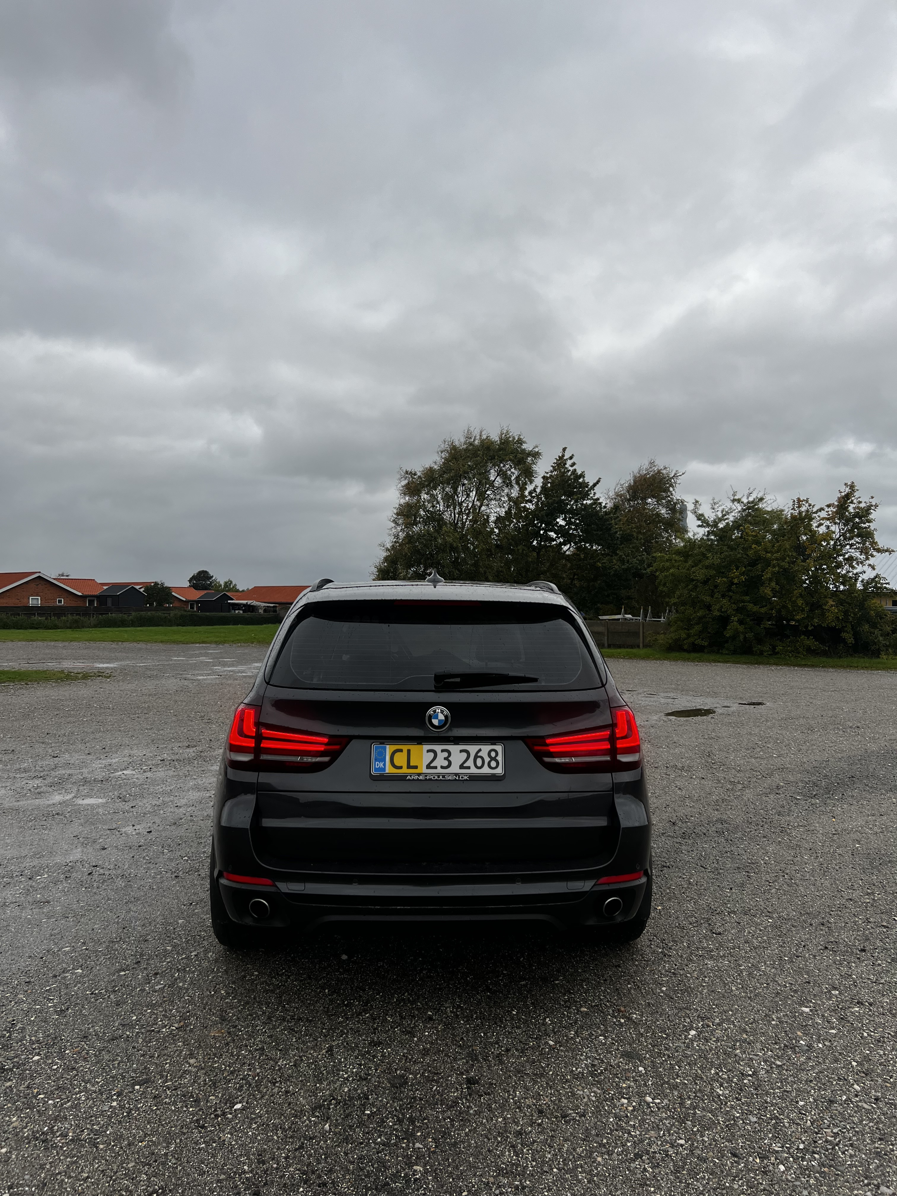 Grå BMW X5 fra 2015