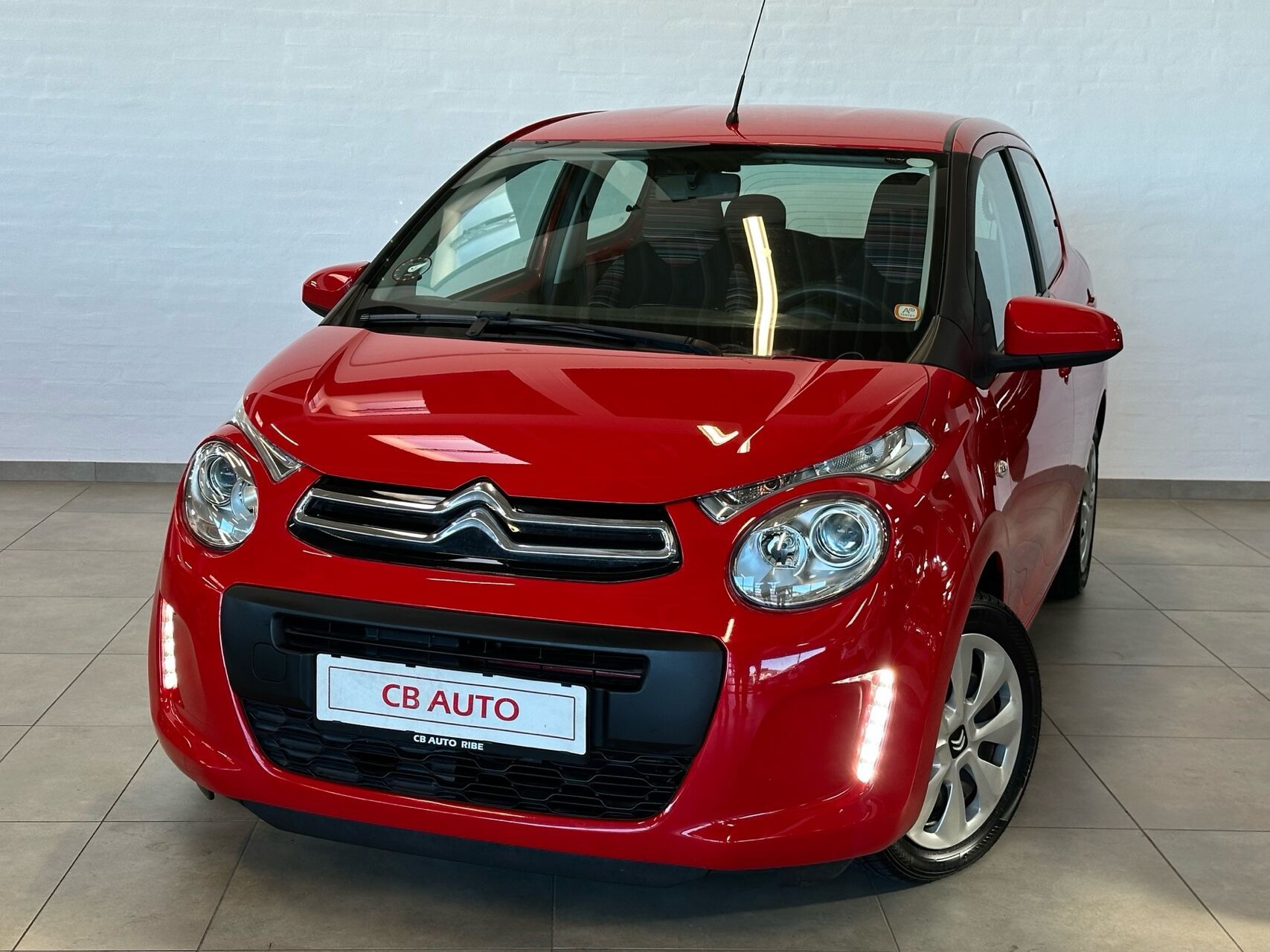 Citroën C1 1,0 VTi Shine 72HK 5d