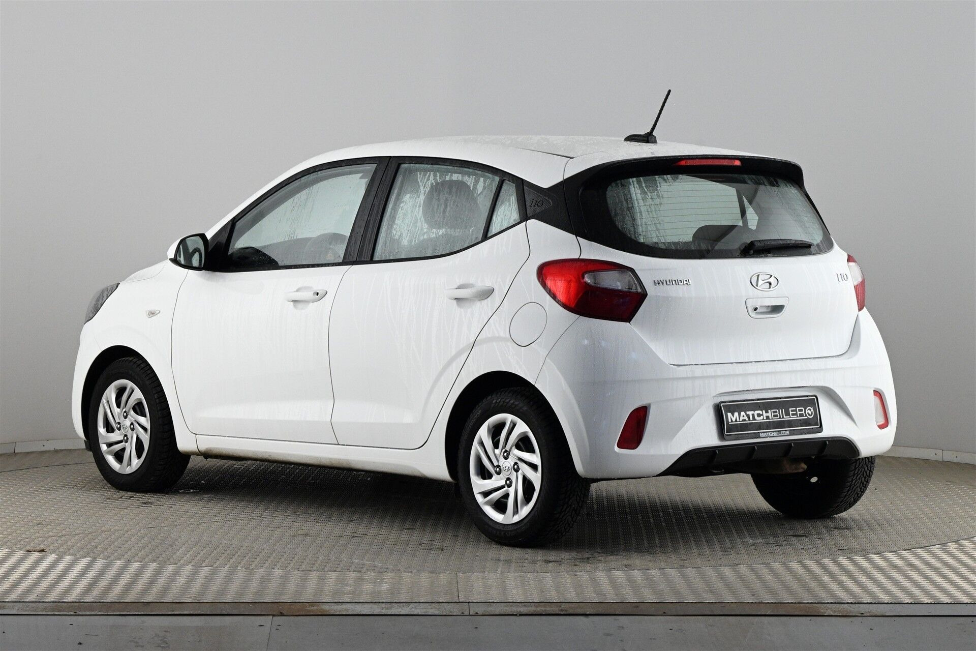 Hvid Hyundai i10 fra 2021