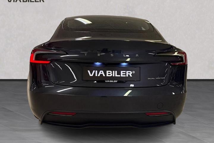 undefined Tesla Model 3 fra 2024