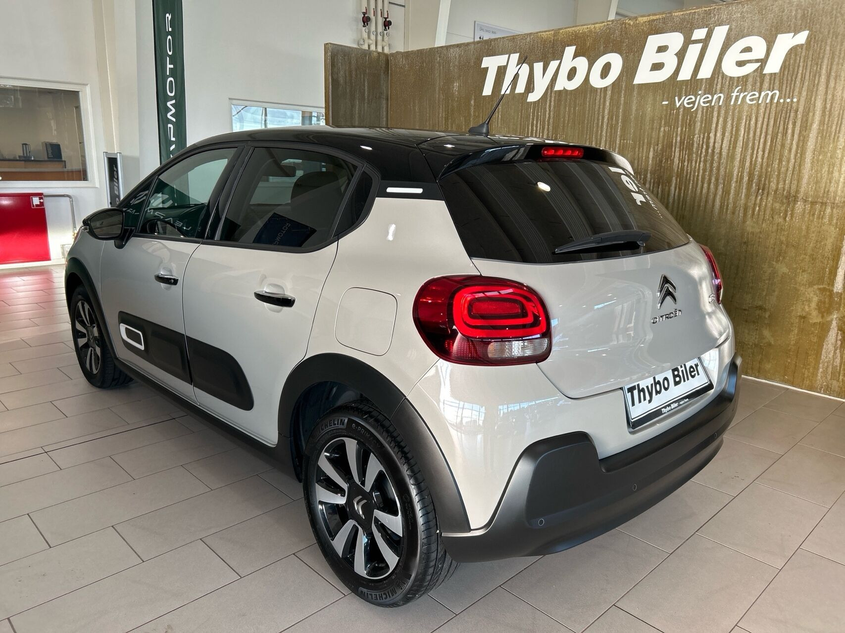 Beige Citroën C3 fra 2023