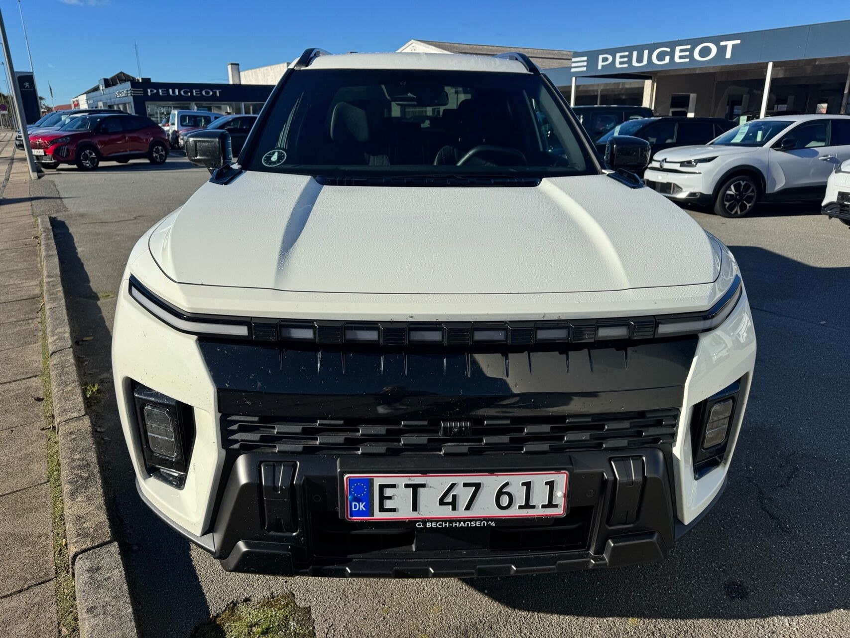 Hvid KGM Musso EV fra 2026