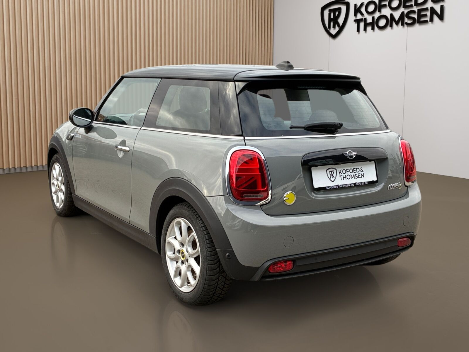 Grå Mini Cooper fra 2022