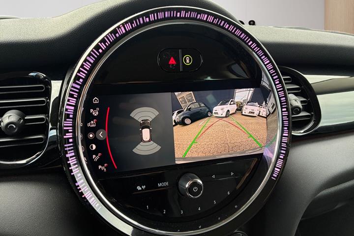 Grå Mini Cooper fra 2022