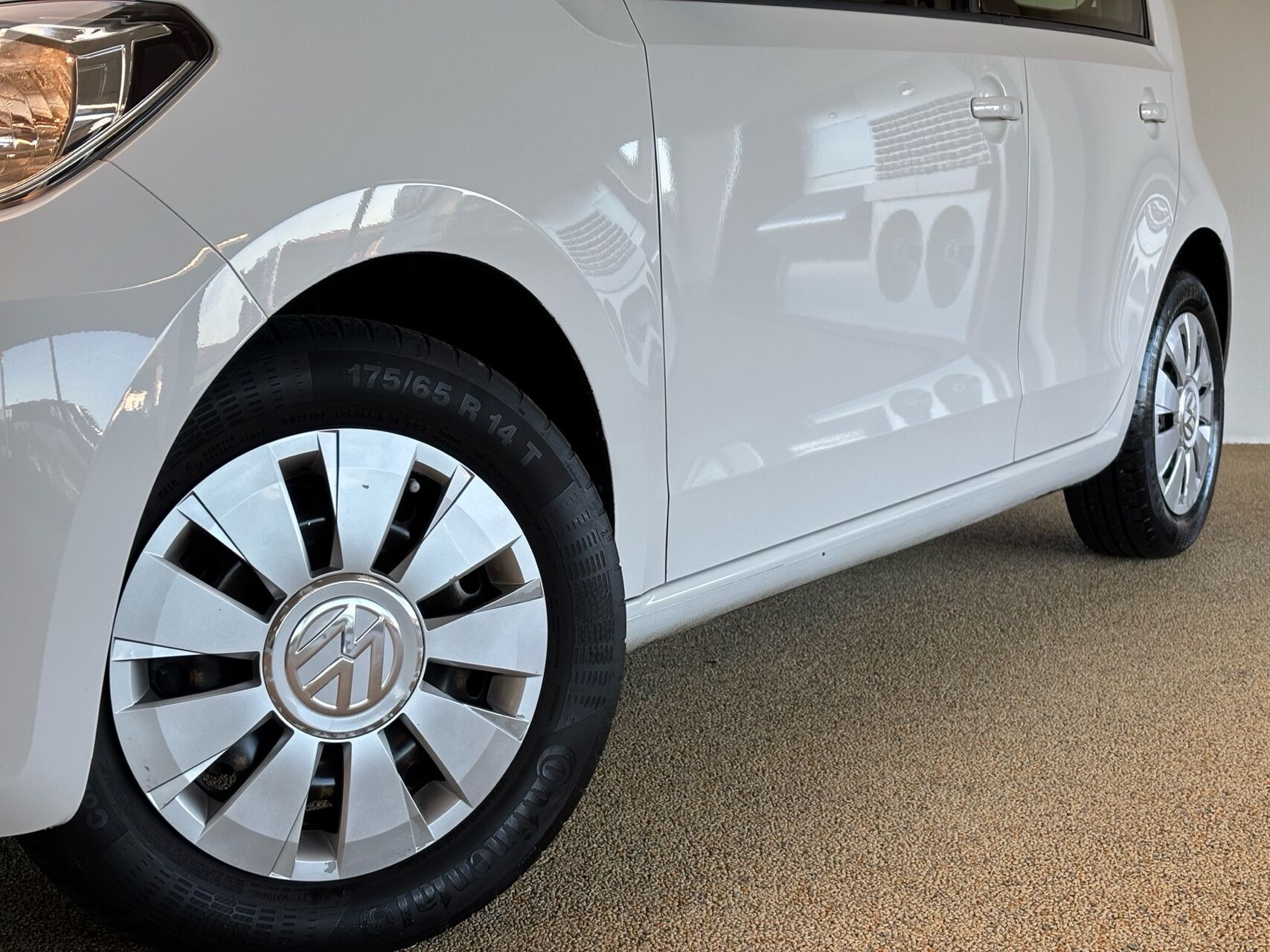 Hvid VW UP! fra 2018