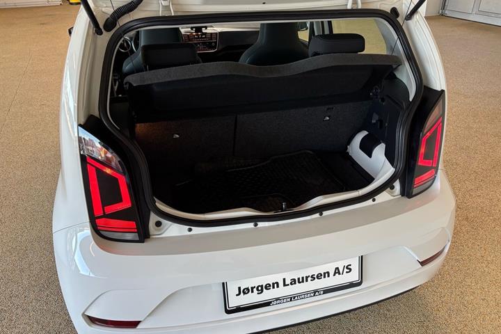 Hvid VW UP! fra 2018