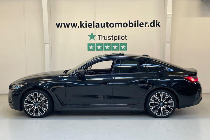 Sort BMW i4 fra 2023