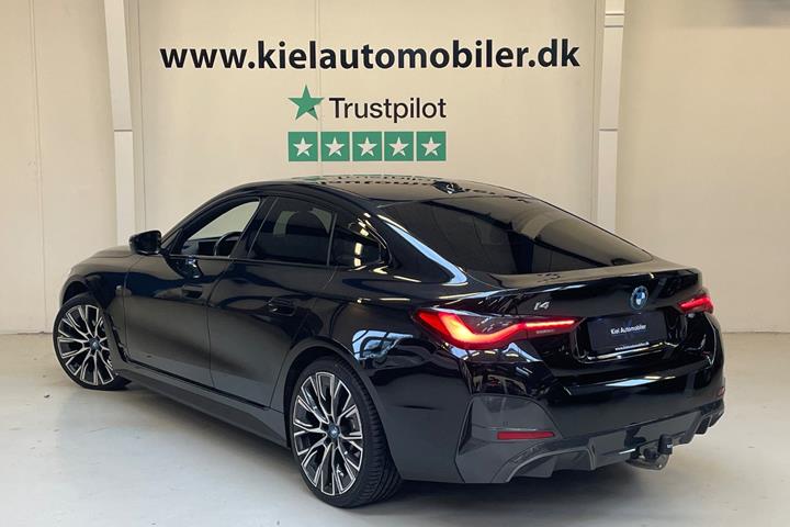 Sort BMW i4 fra 2023