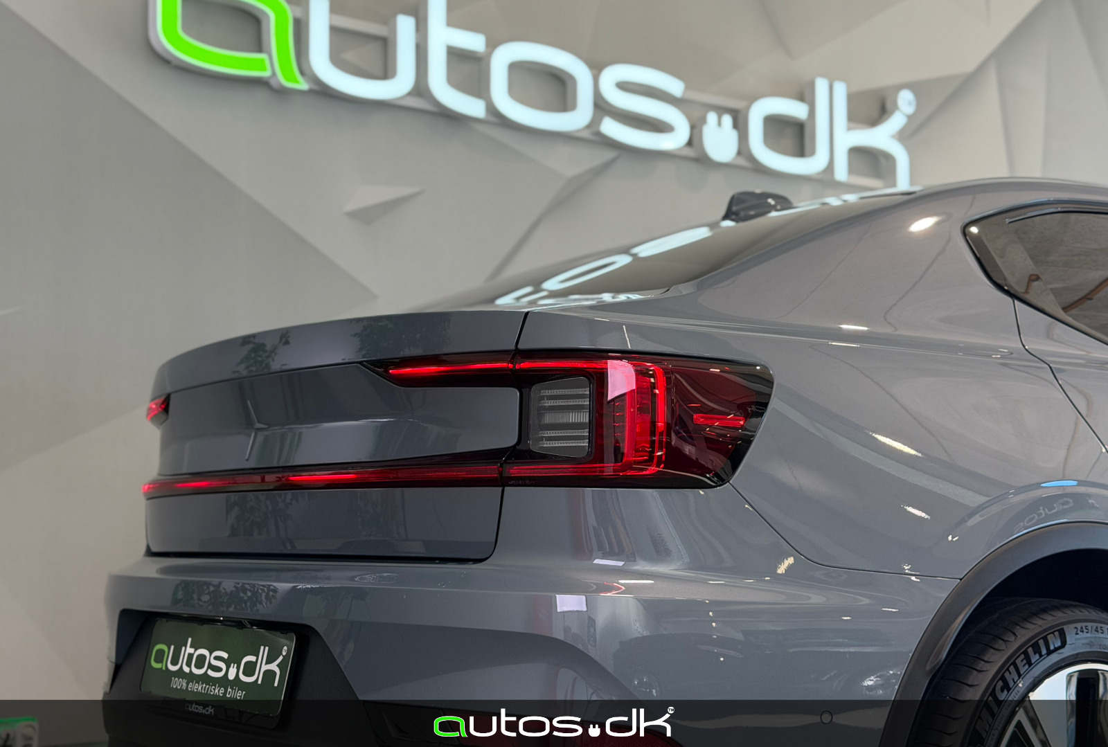Grå Polestar 2 fra 2023