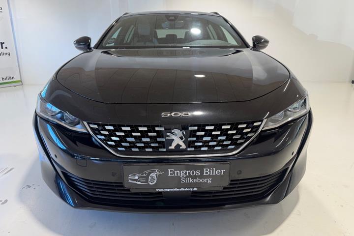 Sort Peugeot 508 fra 2020
