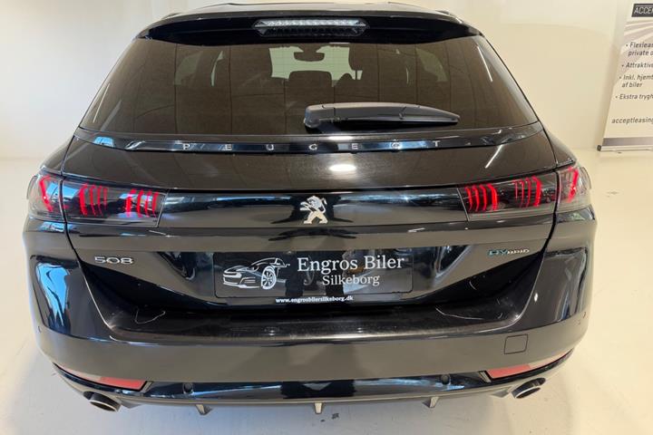 Sort Peugeot 508 fra 2020