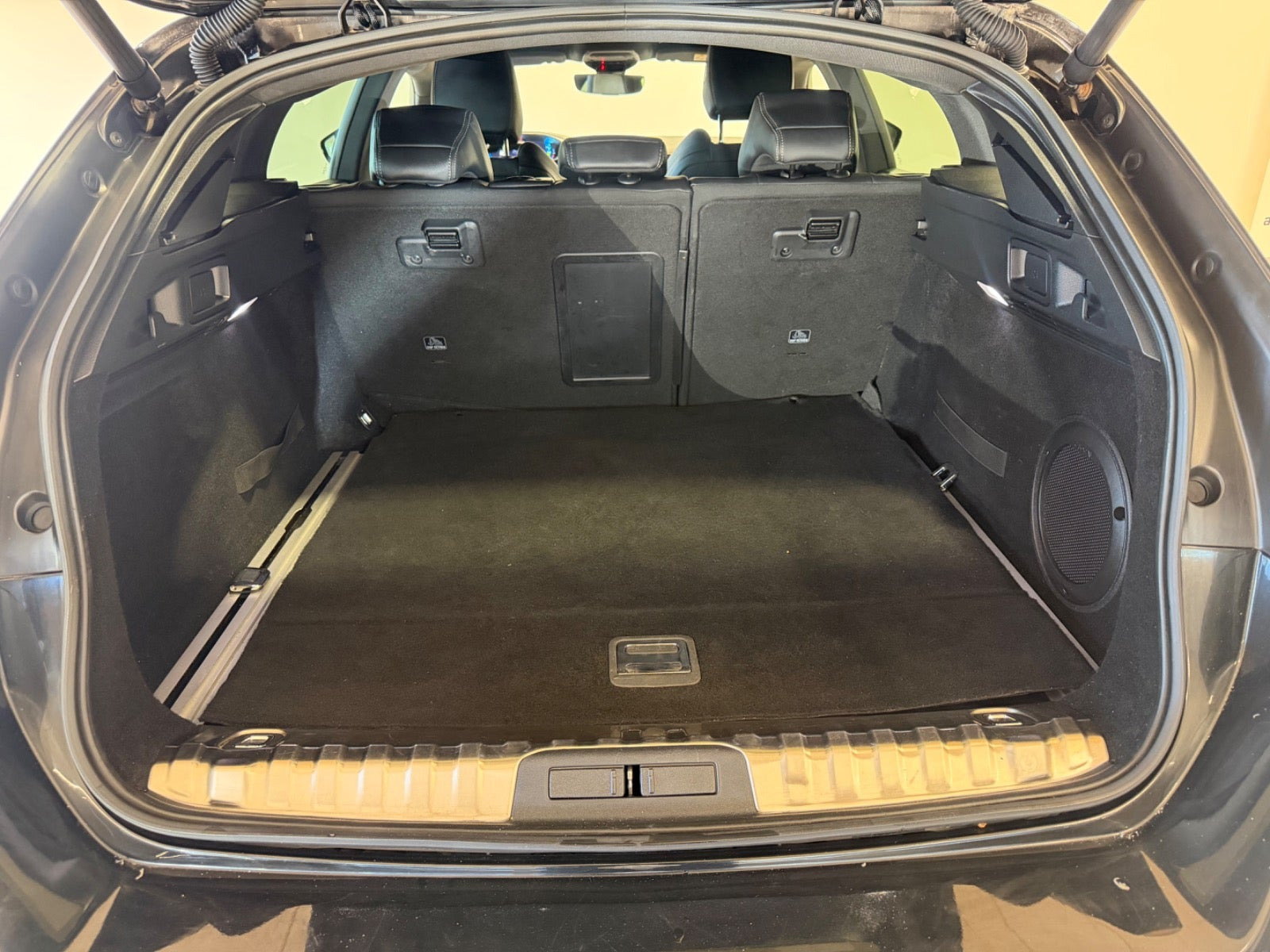 Sort Peugeot 508 fra 2020