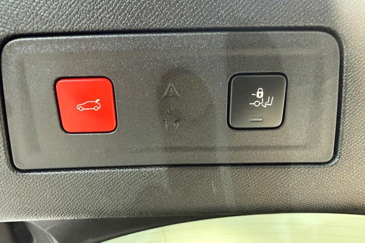 Sort Peugeot 508 fra 2020