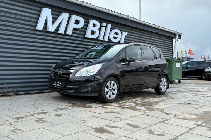 Sort Opel Meriva fra 2011