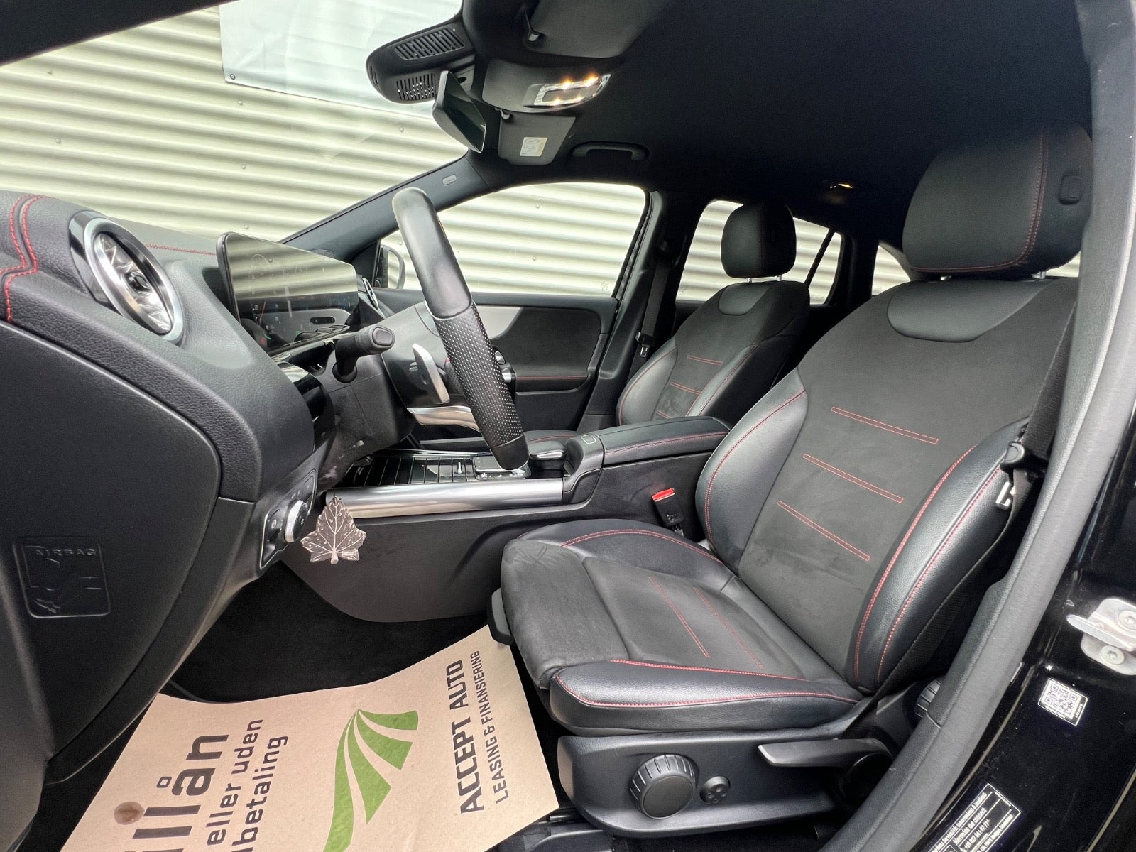 Sort Mercedes EQA250+ fra 2023