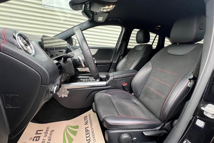 Sort Mercedes EQA250+ fra 2023