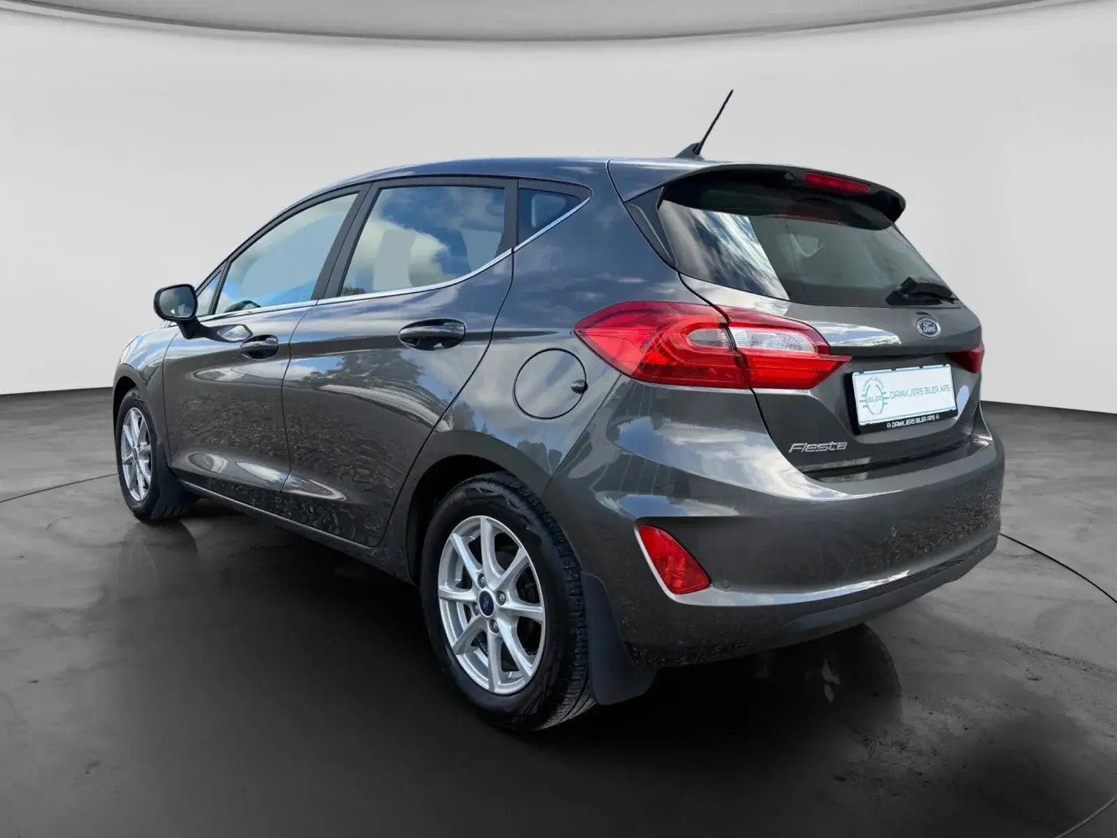 Grå Ford Fiesta fra 2020